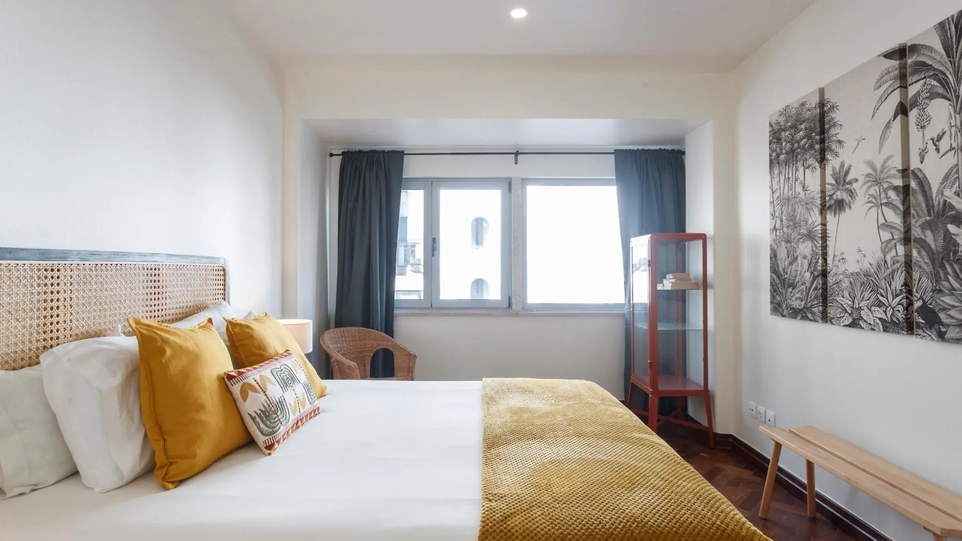 Apperol Lisbon Escape - By Misha'S Place 2A 0*,  Португалия